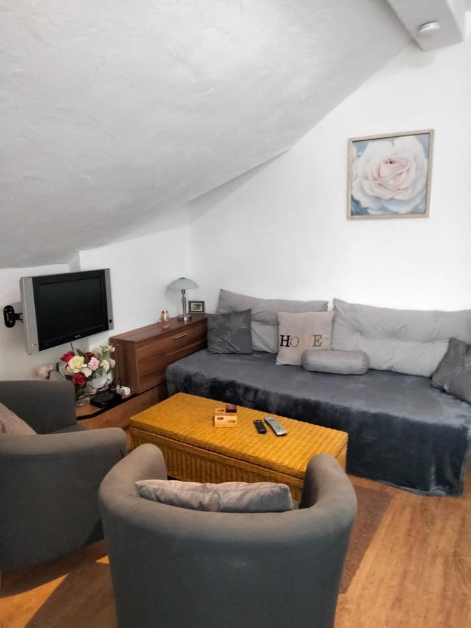 Ferienwohnung Neheim Mit Dennis Und Alexander Alexander Mit Klimaanlage Экстерьер фото